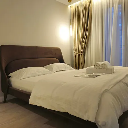 Center Easy_luxury Apartamento